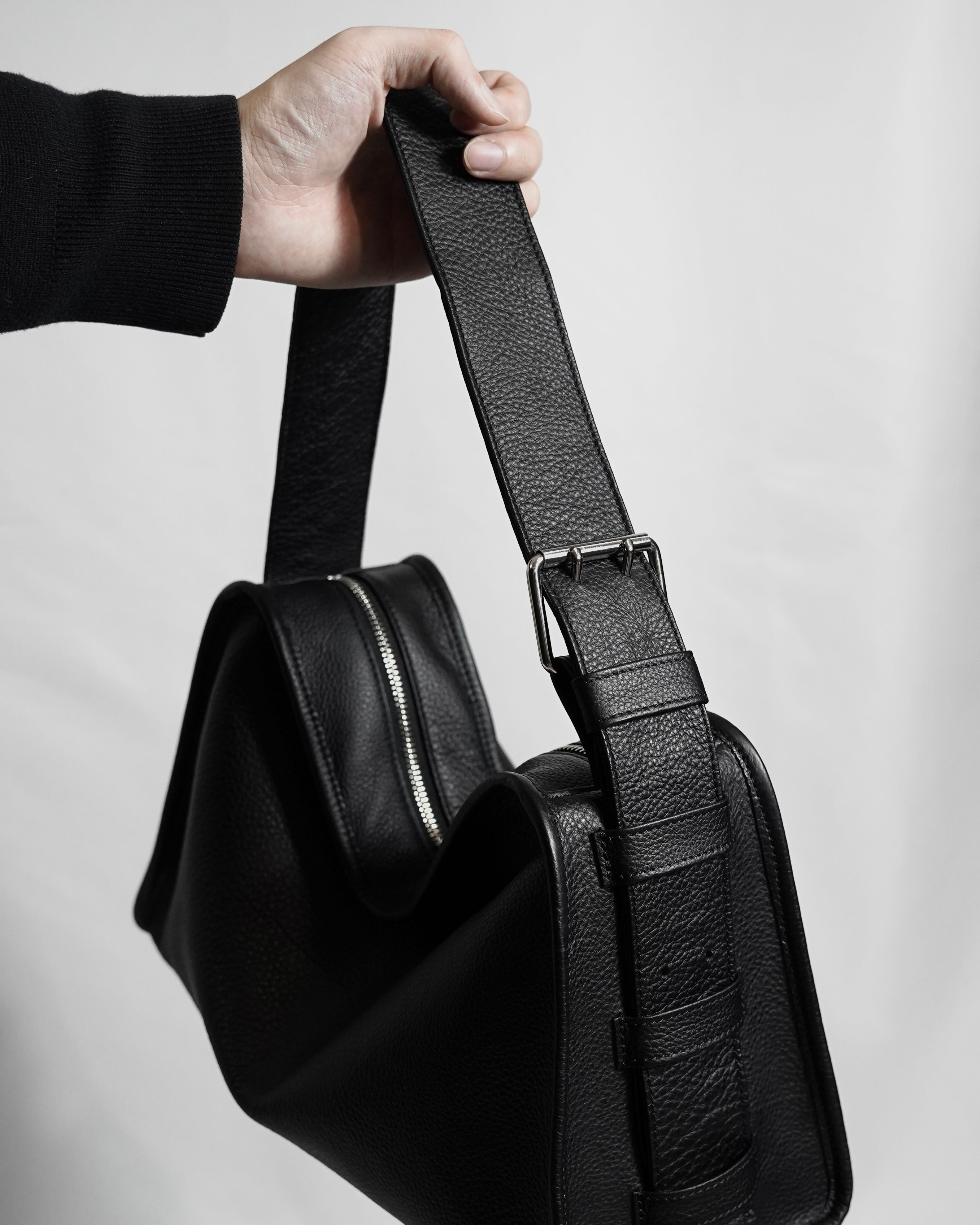 06 aurea -short- (※3月発売予定)